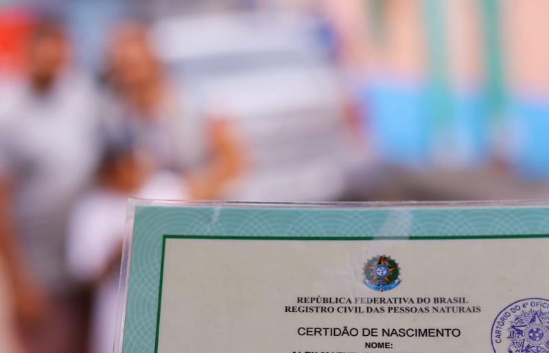 Em quatro anos, mais de 23 mil crianças foram registradas sem o nome do pai, no Amazonas