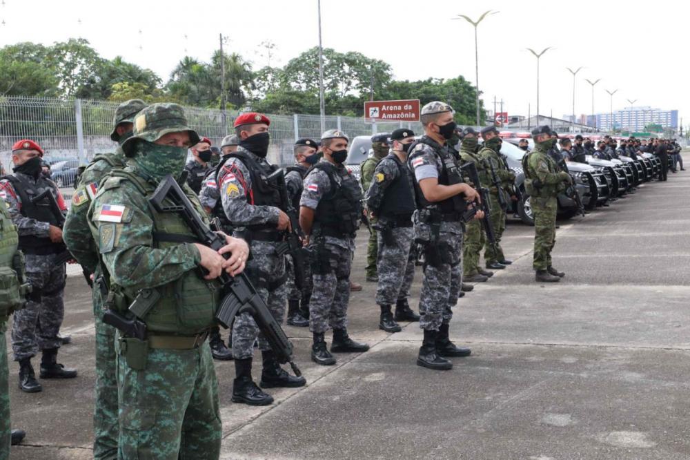 Governo do Amazonas entrega novo armamento para as Polícias Civil e Militar do Estado