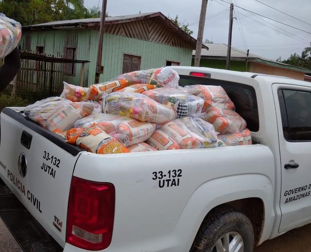 Polícia apreende cestas básicas desviadas da Funai, no interior do Amazonas