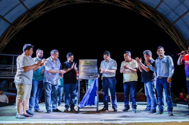 No aniversário de Barreirinha, Governo do Amazonas inaugura programa Ilumina+