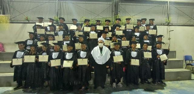 Formados em Universidade Federal, Yanomamis se tornam professores de língua indígena