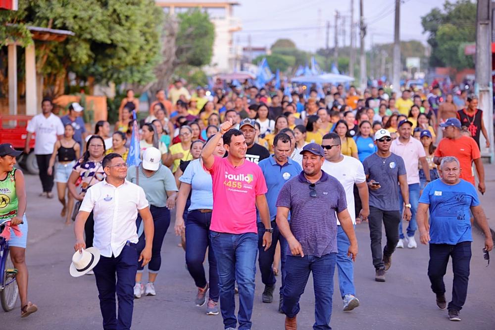 Saullo leva campanha ao Médio Amazonas e é recebido com festa pela população