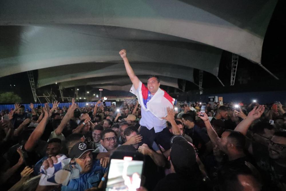 Povo deu recado firme sobre o que quer para os próximos quatro anos, diz Wilson em comício com 10 mil apoiadores