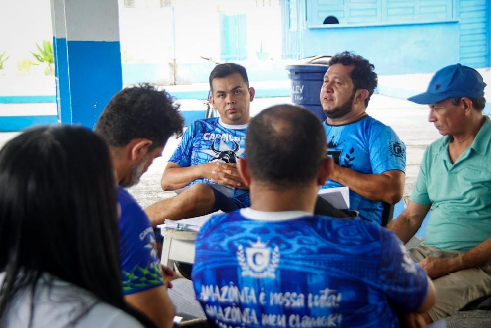 Caprichoso reúne elenco azulado para montagem do espetáculo de 109 anos do bumbá