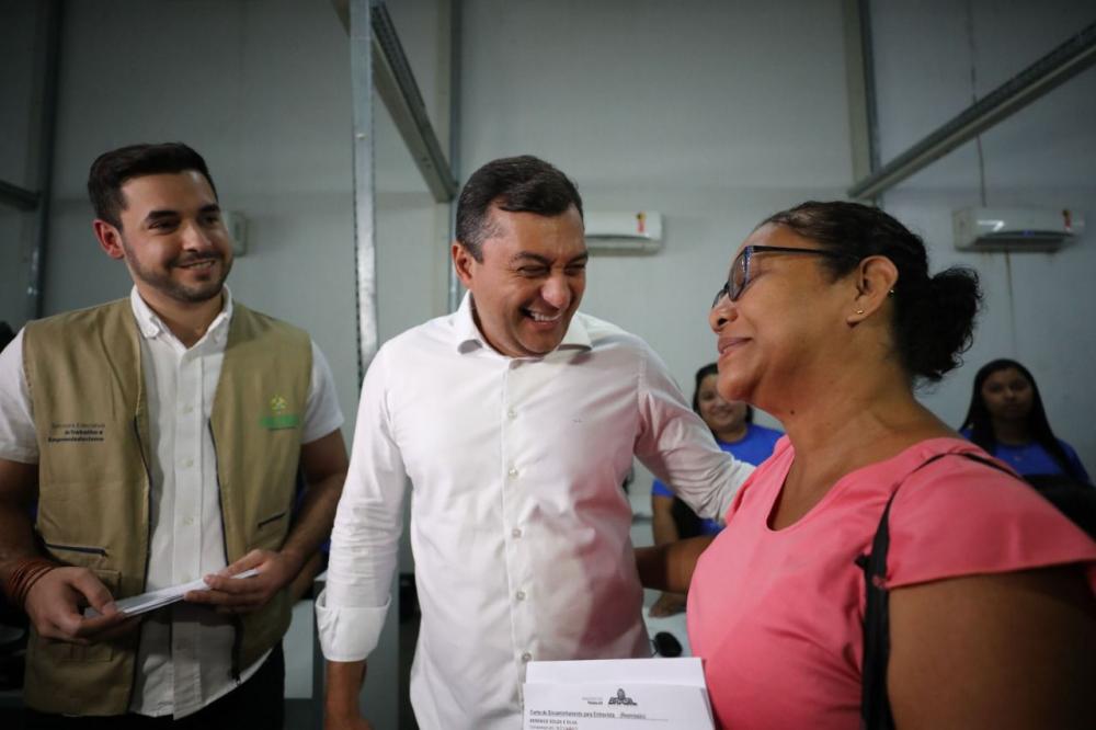 Governador Wilson Lima divulga balanço com 27 mil vagas ofertadas pelo Sine Amazonas e anuncia ampliação de serviços em 2023.