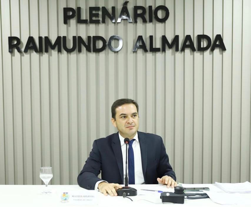 Mateus Assayag antecipa pagamento do 13º salário dos Servidores da Câmara Municipal 
