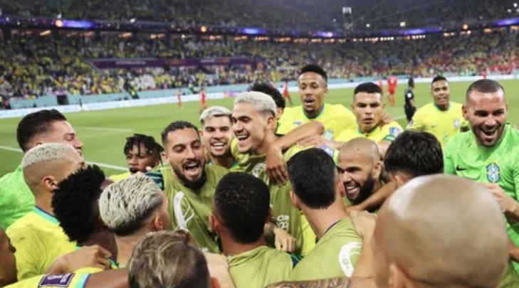Brasil vence a Suíça e garante vaga nas oitavas da Copa do Mundo
