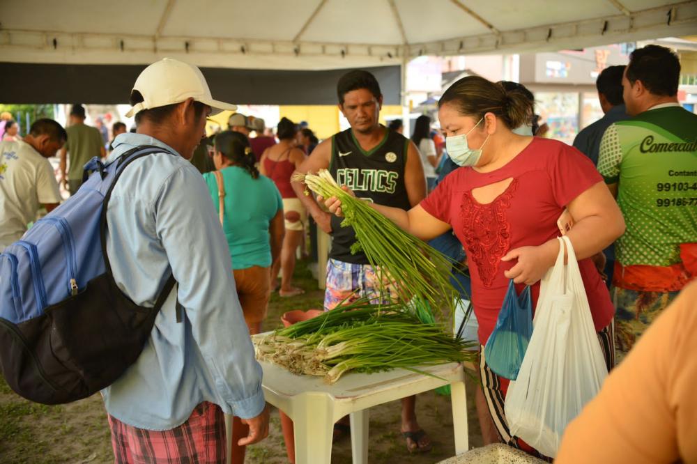 GERAÇÃO DE RENDA: FEIRA DO PRODUTOR RURAL MOVIMENTA ECONOMIA DO MUNICÍPIO COM A VENDA DE PRODUTOS REGIONAIS