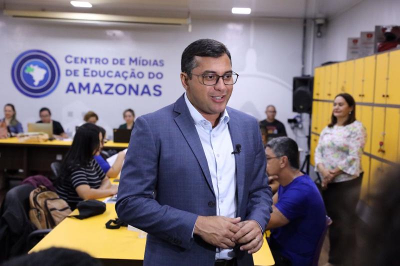 WILSON LIMA DESTACA QUE CENTRO DE MÍDIAS DA SEDUC LEVA EDUCAÇÃO A MAIS DE 23 MIL ESTUDANTES DE COMUNIDADES 
