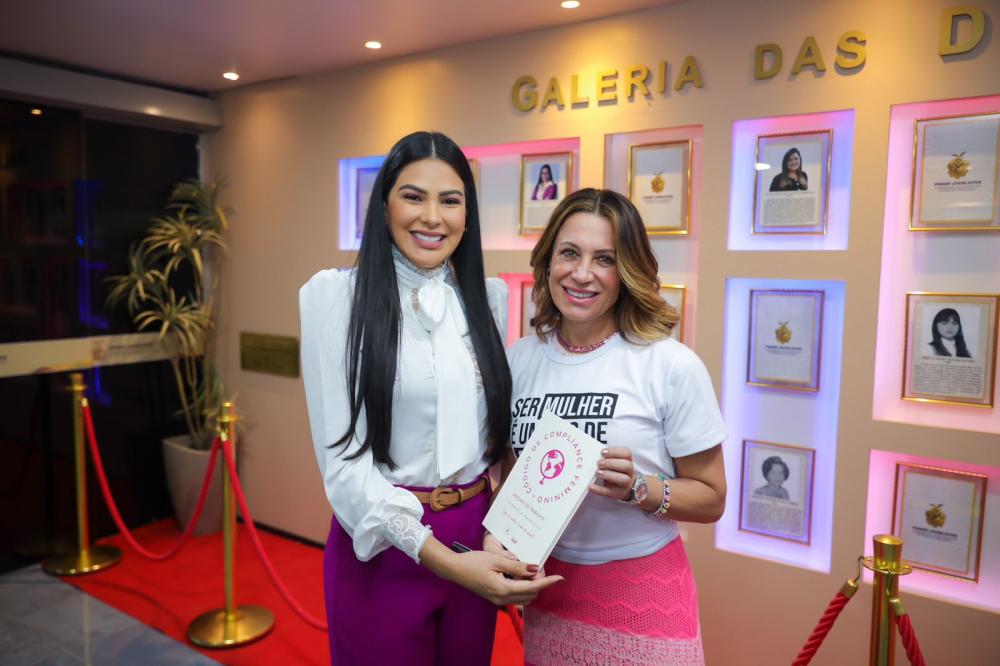 DEPUTADA MAYRA DIAS É EMPOSSADA PROCURADORA ADJUNTA DA PROCURADORIA ESPECIAL DA MULHER