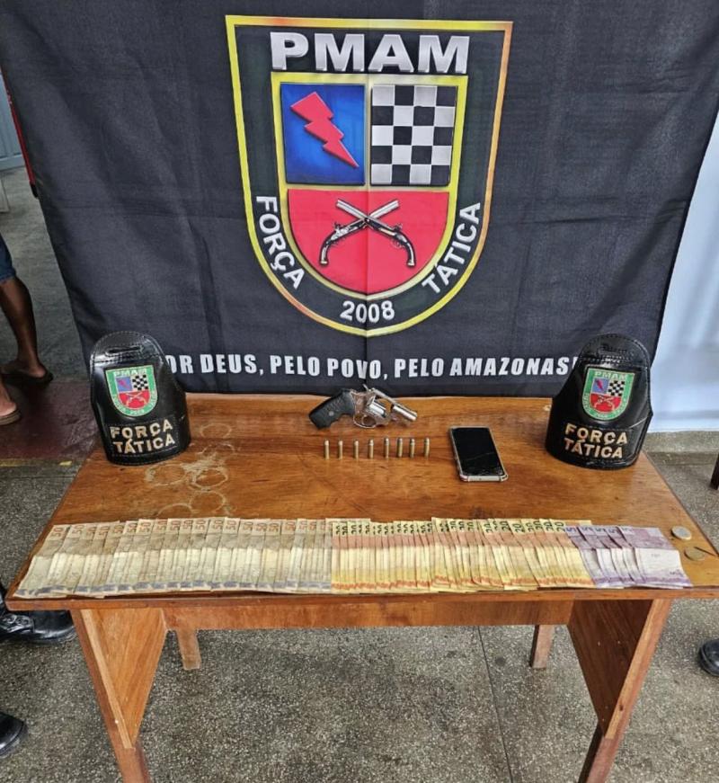 FORÇA TÁTICA PRENDE EM FLAGRANTE HOMEM POR POSSE ILEGAL DE ARMA DE FOGO EM DESDOBRAMENTO DA OPERAÇÃO HORUS AMAZONAS MAIS SEGURO AÇÃO PARINTINS