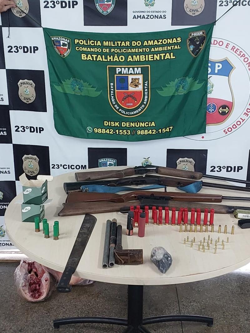 BATALHÃO AMBIENTAL DA PMAM APREENDE QUATRO ARMAS DE FOGO E CARNE DE ANIMAL SILVESTRE