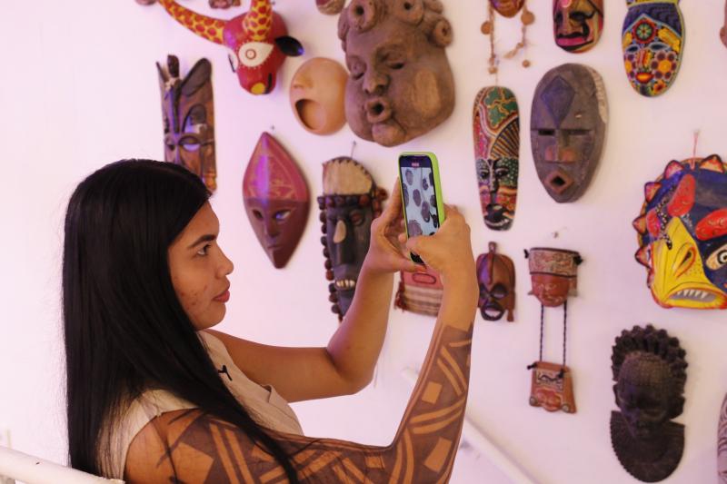 INFLUENCIADORA INDÍGENA, IRA MARAGUA PROMOVE TURISMO E CULTURA NAS REDES SOCIAIS