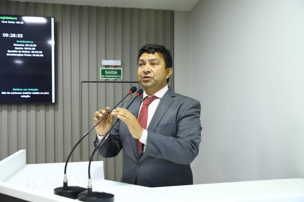 VEREADOR TELO PINTO DEFENDE CANCELAMENTO DE DESCONTO DE 3KG DE CARNE POR ANIMAL ABATIDO NO MATADOURO   