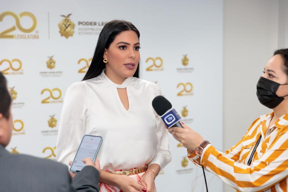 MAYRA DIAS ASSUME VICE-PRESIDÊNCIA DA COMISSÃO DOS DIREITOS DA PESSOA COM DEFICIÊNCIA DA UNALE