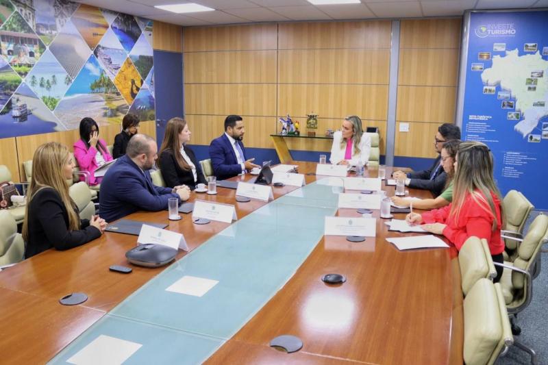 AMAZONAS ARTICULA INVESTIMENTOS PARA FESTIVAL DE PARINTINS, EM BRASÍLIA AMAZONAS ARTICULA INVESTIMENTOS PARA FESTIVAL DE PARINTINS, EM BRASÍLIA