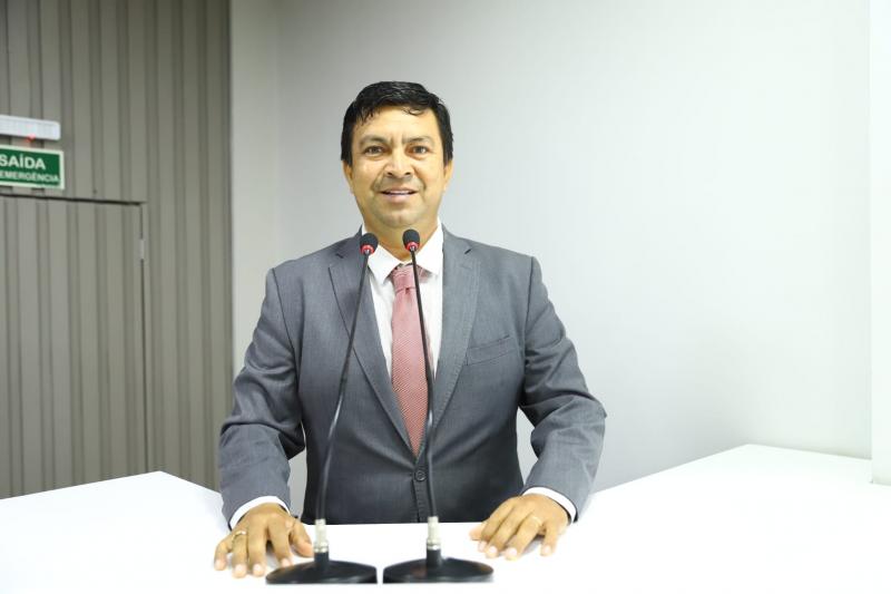 VEREADOR TELO PINTO SOLICITA PORTO FLUTUANTE PARA A COMUNIDADE DO MARANHÃO