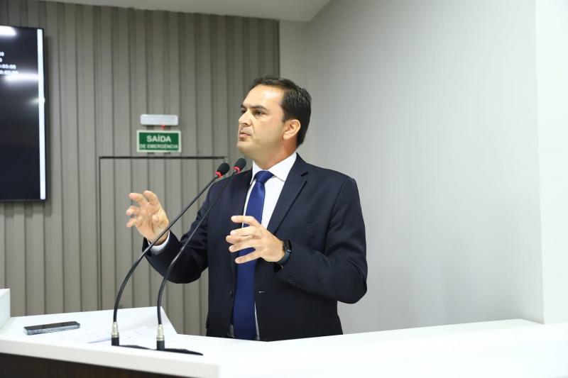 MATEUS ASSAYAG SOLICITA CONTRATAÇÃO DE NOVOS GINECOLOGISTAS PARA PARINTINS