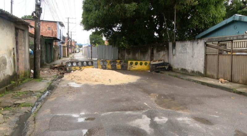 APÓS MANTER FAMÍLIA REFEM, TRIO SOFRE ACIDENTE DURANTE FULGA EM MANAUS