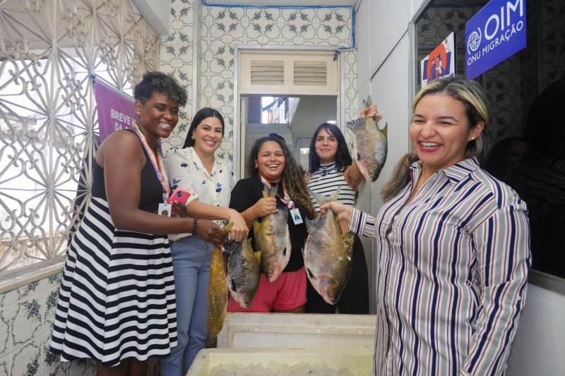 DEPUTADA MAYRA DIAS VISITA CASA DE ACOLHIMENTO LGBT EM MANAUS