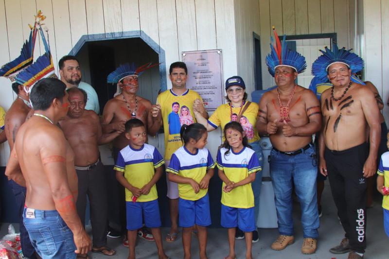 MARINA PANDOLFO INAUGURA ESCOLA E PARTICIPA DE FESTEJOS DO DIA DOS POVOS INDÍGENAS NA ALDEIA RIOZINHO NO ALTO NHAMUNDÁ    