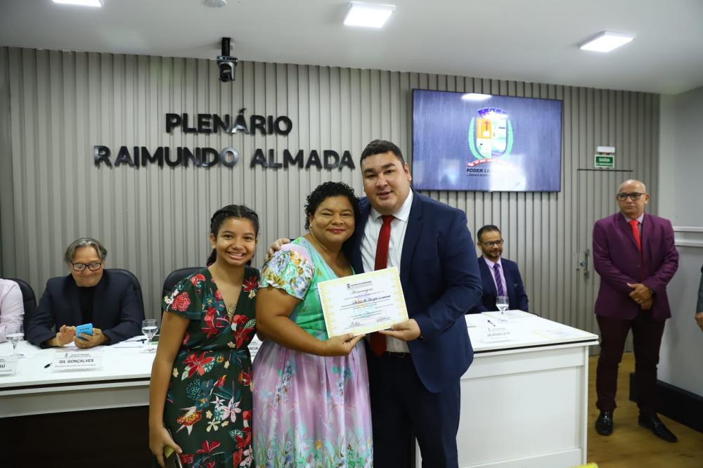 CÂMARA REALIZA SESSÃO ESPECIAL EM HOMENAGEM AOS JORNALISTAS DE PARINTINS 