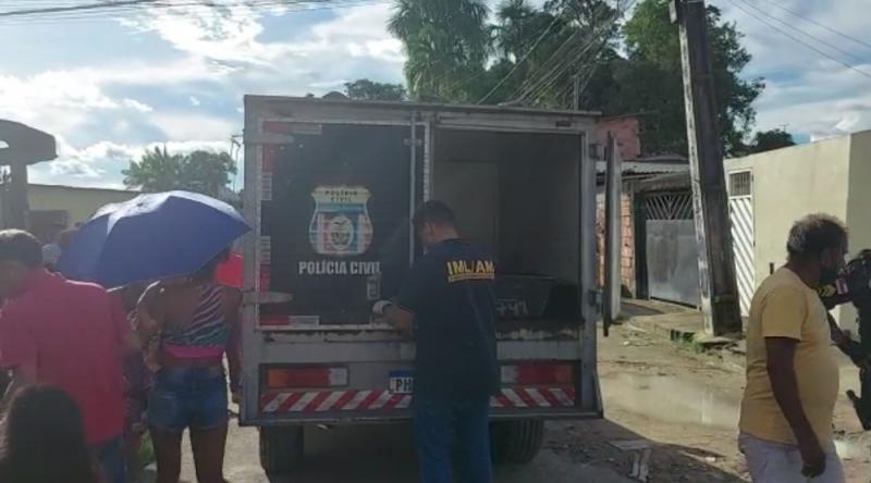 HOMEM É MORTO COM MAIS DE 10 TIROS NA FRENTE DO FILHO EM MANAUS