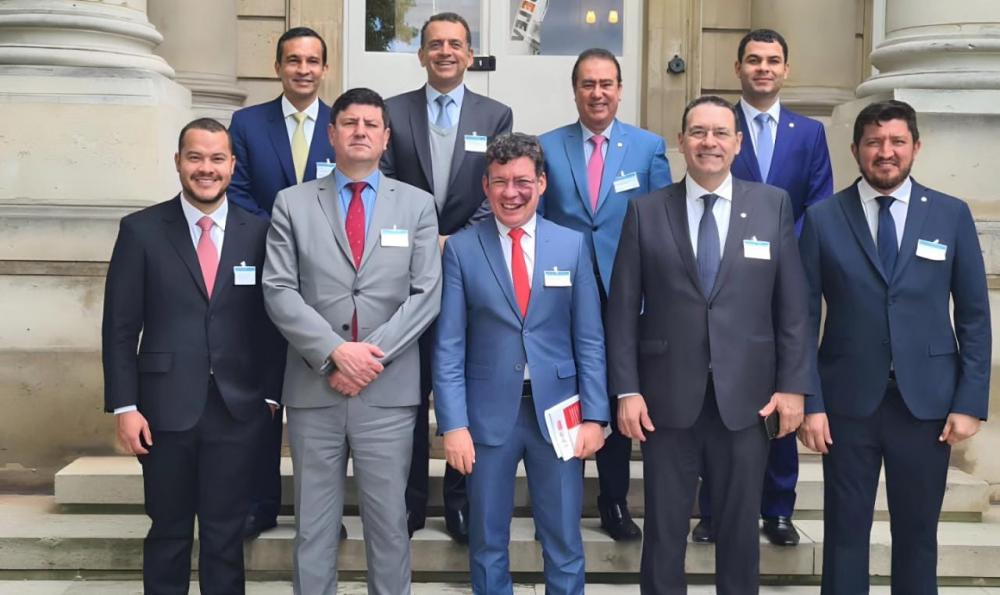SAULLO VIANNA E GRUPO DE TRABALHO DA REFORMA TRIBUTÁRIA SE REÚNEM COM PRESIDENTE DA COMISSÃO DE FINANÇAS DA ASSEMBLEIA NACIONAL DA FRANÇA