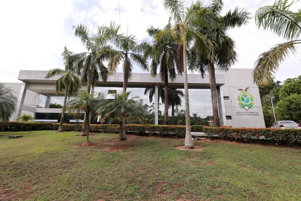 Novo decreto reduz gastos do AM com contratos e outras despesas em até 25%