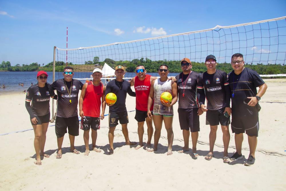 FESTIVAL DE VERÃO DO CABURI ENCANTA PÚBLICO NA PRAIA BRILHO DO BANZEIRO